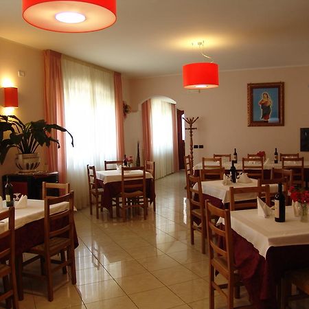 Hotel Mistef Falerna Ngoại thất bức ảnh