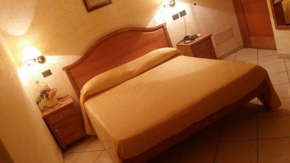 Hotel Mistef Falerna Ngoại thất bức ảnh